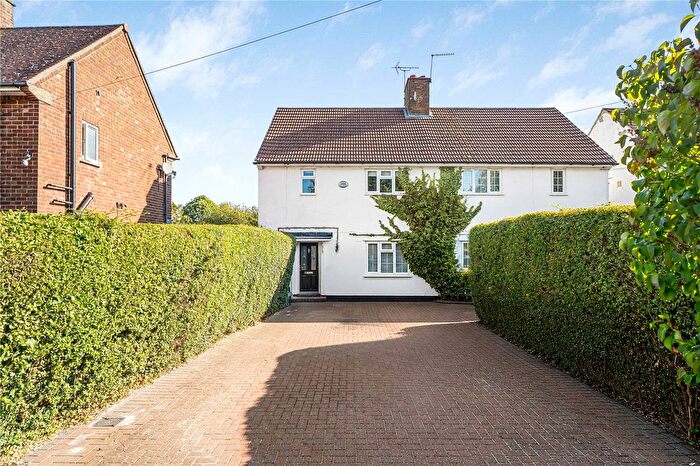 3 Bedroom Semi-Detached House For Sale In New Road, Radlett, Hertfordshire, WD7