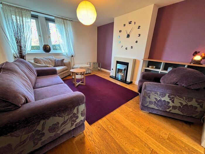 3 Bedroom Flat To Rent In Kincorth Place, Aberdeen, AB12