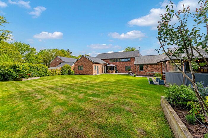 4 Bedroom Detached House For Sale In Bridge House Mews, Thelwall, WA4