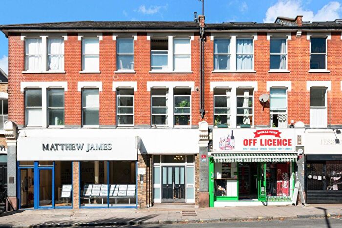 2 Bedroom Flat To Rent In Fortess Road, Kentish Town, NW5