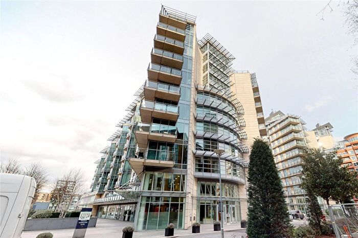 1 Bedroom Flat To Rent In Commodore House, Battersea Reach, SW18