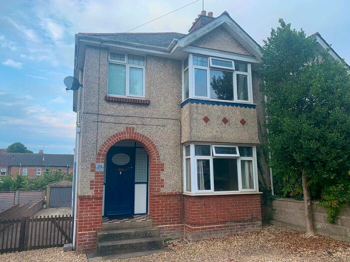 3 Bedroom Semi-Detached House To Rent In Damers Road, Dorchester, DT1