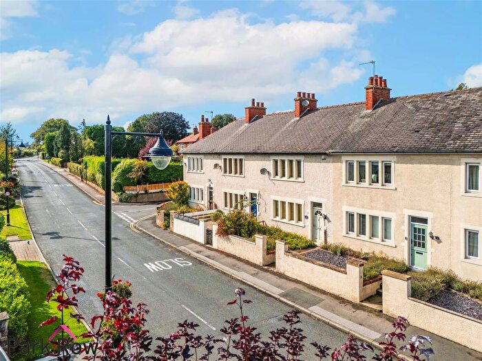 2 Bedroom Cottage For Sale In Leeds Road, Barwick In Elmet, Leeds, LS15