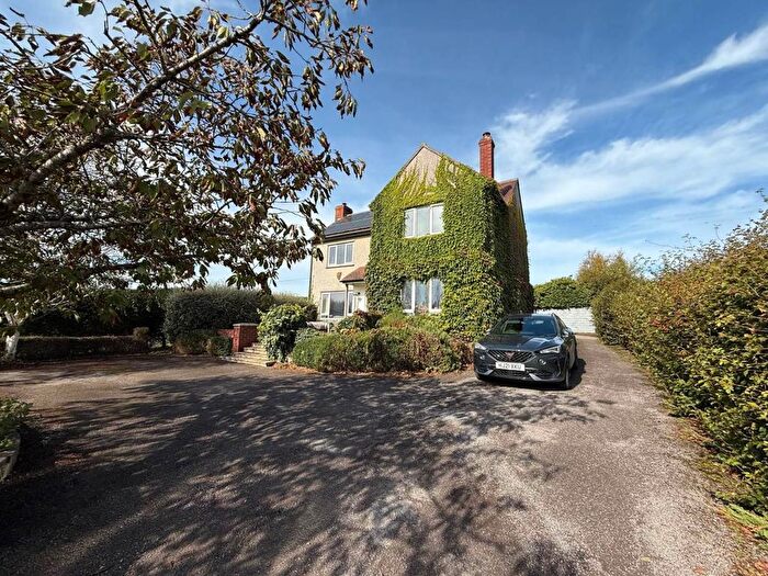 4 Bedroom Detached House To Rent In Birchill Lane, Feltham, Frome, BA11