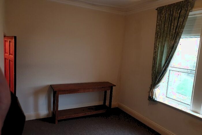 1 Bedroom Flat To Rent In Belmont Street, Oldham, OL1