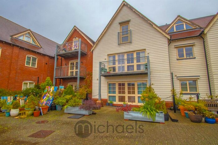 2 Bedroom Flat To Rent In Walter Radcliffe Road, Wivenhoe, Colchester, CO7