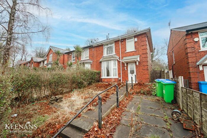 3 Bedroom Semi Detached House To Rent In Sandy Lane, Rochdale, OL11