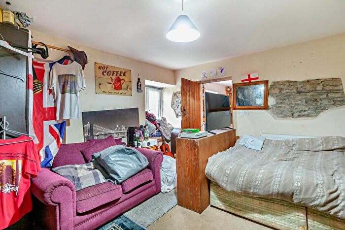 3 Bedroom End Of Terrace House For Sale In Higher Tamar Terrace, Gunnislake, PL18