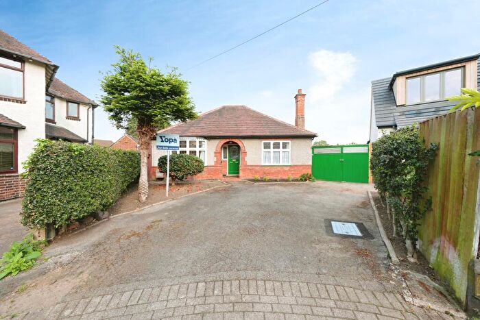 3 Bedroom Detached Bungalow For Sale In Manor Avenue, Nottingham, NG9
