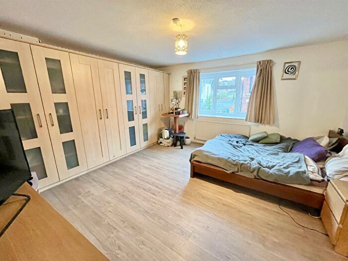 3 Bedroom End Of Terrace House For Sale In Norman Road, Newhaven, BN9