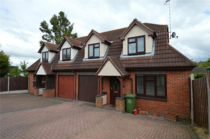3 Bedroom Semi-Detached House To Rent In West Park Avenue, Billericay, Essex, CM12