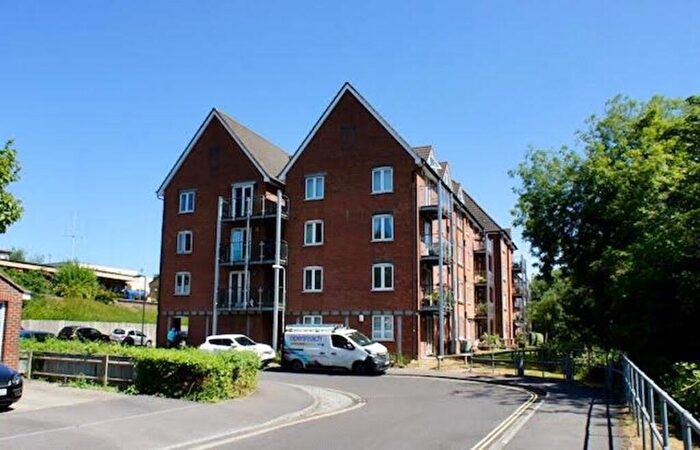 2 Bedroom Flat To Rent In Alton, , Mill Lane, GU34