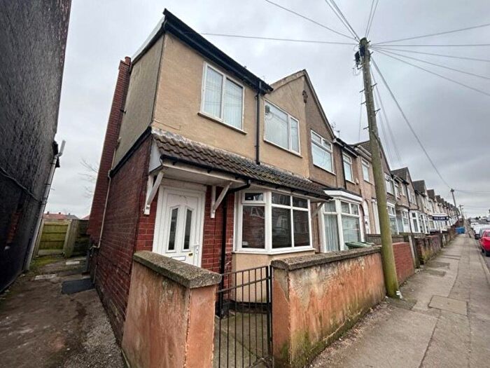 3 Bedroom Semi Detached House To Rent In Somersall Street, Mansfield, NG19