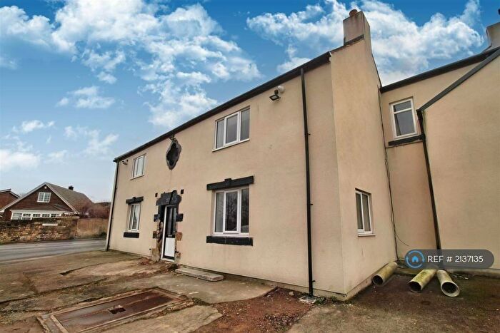 3 Bedroom Flat To Rent In Davids Court, Brierley, Barnsley, S72