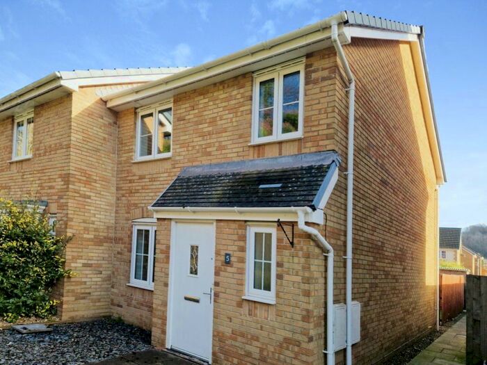 3 Bedroom Property To Rent In Ynys Y Wern, Cwmavon, Port Talbot, SA12