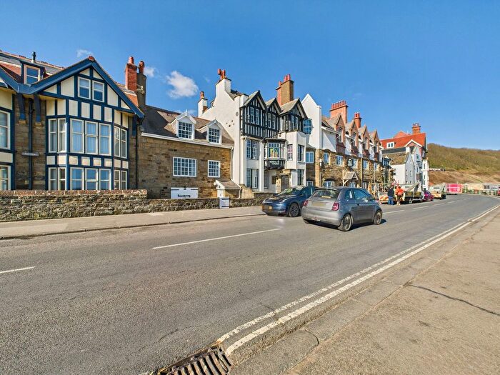1 Bedroom Flat For Sale In The Parade, Sandsend, Whitby, North Yorkshire, YO21