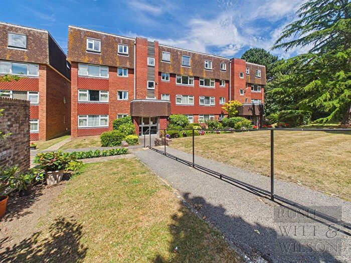 2 Bedroom Flat For Sale In St Marks Close, Bexhill On Sea, East Sussex, TN39