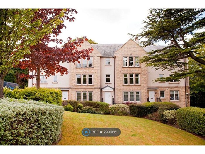 2 Bedroom Flat To Rent In Craiglockhart Loan, Edinburgh, EH14