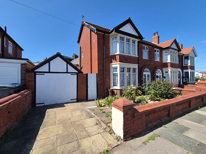 3 Bedroom Semi-Detached House For Sale In Warbreck Drive, Bispham, Blackpool, FY2