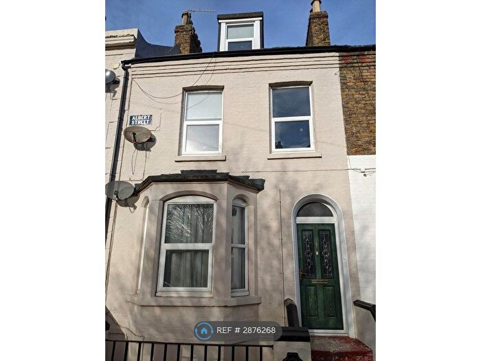 1 Bedroom Flat To Rent In Albert Street, Ramsgate, CT11