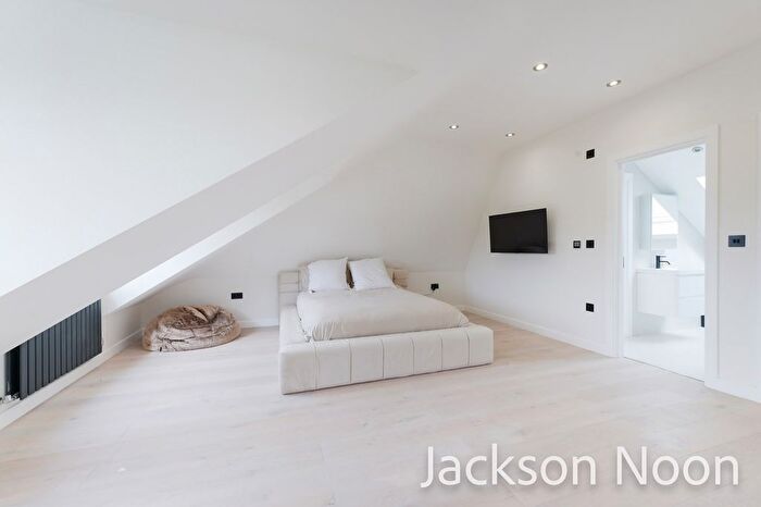 4 Bedroom Detached House For Sale In Chessington Road, Ewell, KT19