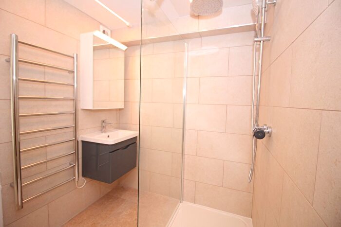 1 Bedroom Flat To Rent In The Old Malthouse, Level, Clarence Street, Bath, BA1