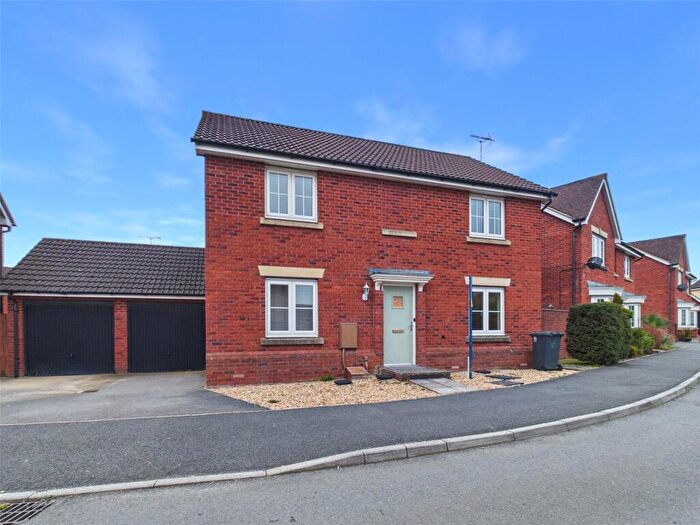 4 Bedroom Detached House For Sale In Holbeach Drive, Kingsway, Quedgeley, Gloucester, GL2