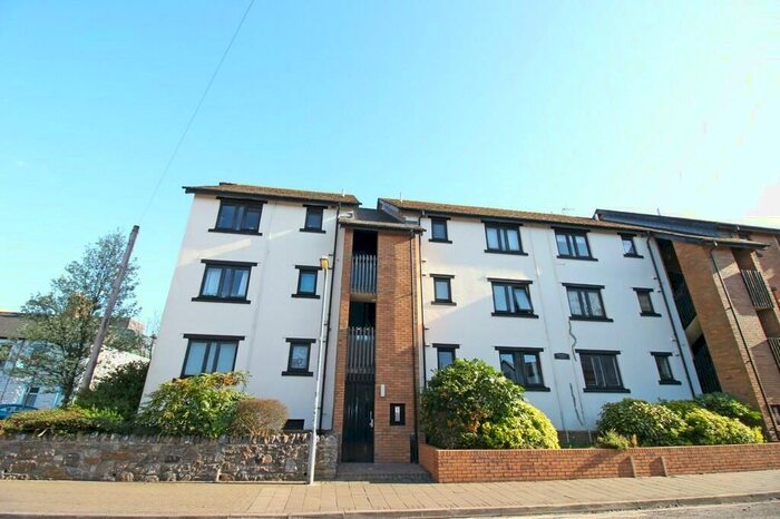 Studio To Rent In Richmond Court, St Peter's Street, Roath, CF24