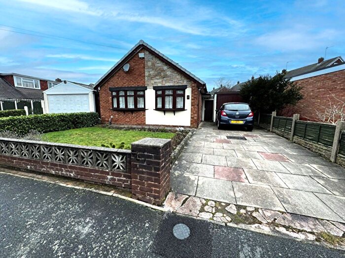 2 Bedroom Bungalow For Sale In Andrew Drive, Willenhall, WV12