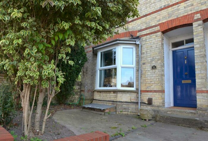 2 Bedroom House To Rent In Barkway Road, Royston, SG8