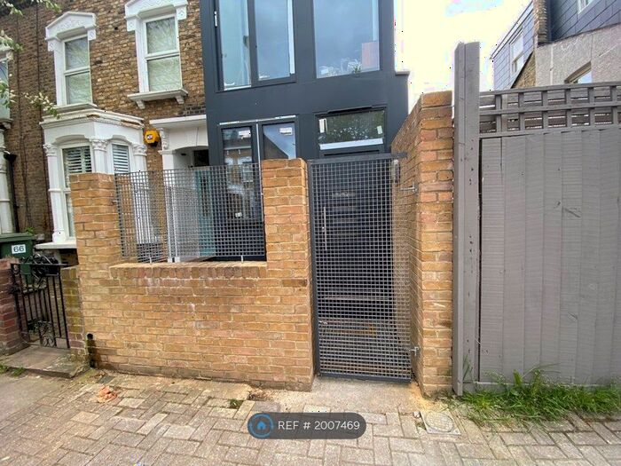2 Bedroom End Of Terrace House To Rent In Chatterton Road, London, N4