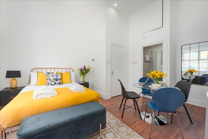 Studio To Rent In Warwick Road (/), London, SW5