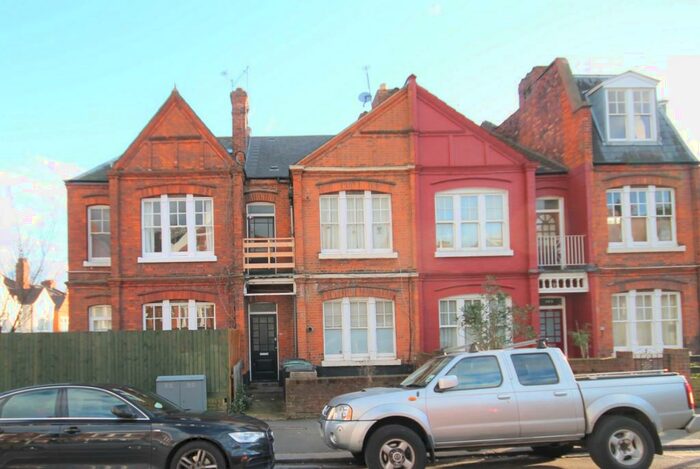 1 Bedroom Flat To Rent In Rathcoole Gardens, Crouch End, N8