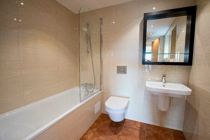 1 Bedroom Apartment To Rent In Monument Street, London, EC3R