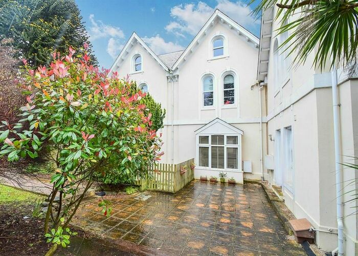 2 Bedroom Maisonette To Rent In Babbacombe Road, Torquay, TQ1