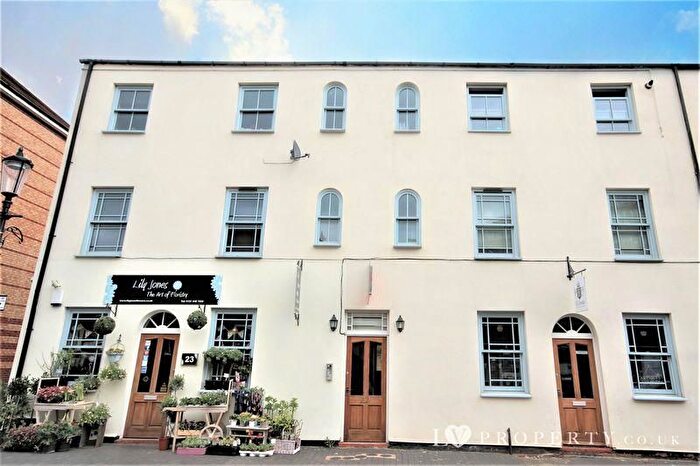 3 Bedroom Flat To Rent In Augusta Street, Jewellery Quarter, Birmingham, West Midlands, B18