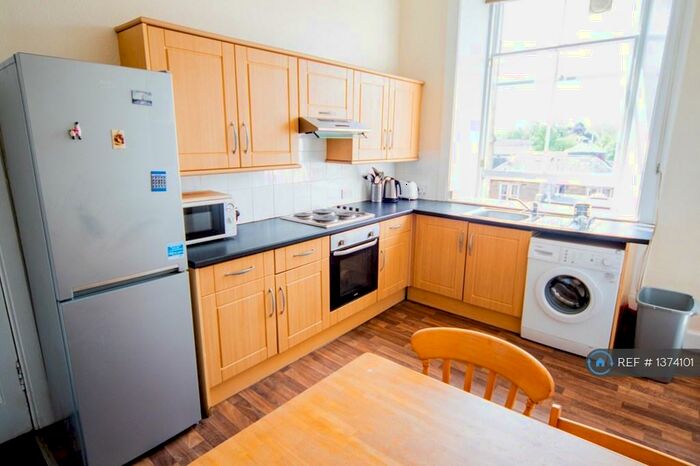 4 Bedroom Flat To Rent In Thirlestane Road, Edinburgh, EH9