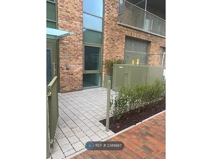 3 Bedroom Semi-Detached House To Rent In Ottley Drive, London, SE3