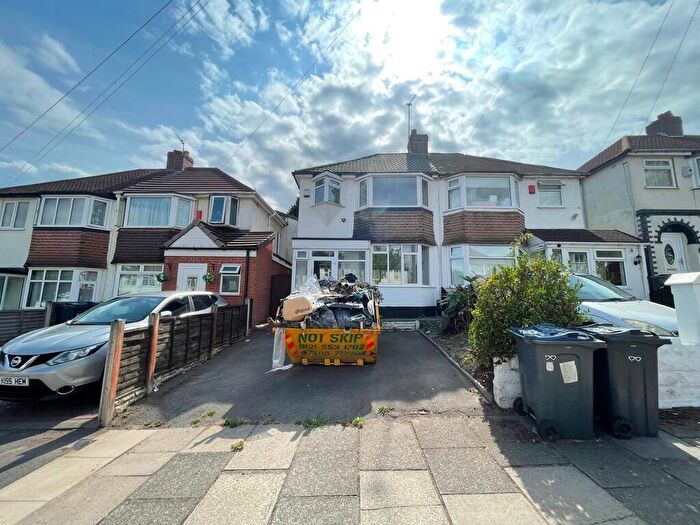 3 Bedroom Semi-Detached House To Rent In Sandringham Road, Great Barr, B42