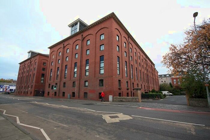 2 Bedroom Flat To Rent In Slateford Road, Slateford, Edinburgh, EH14