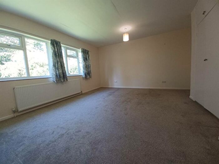 4 Bedroom Detached House To Rent In High Street North, Stewkley, LU7
