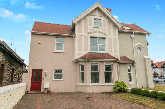 3 Bedroom House To Rent In Lloyd Street, Llandudno, LL30