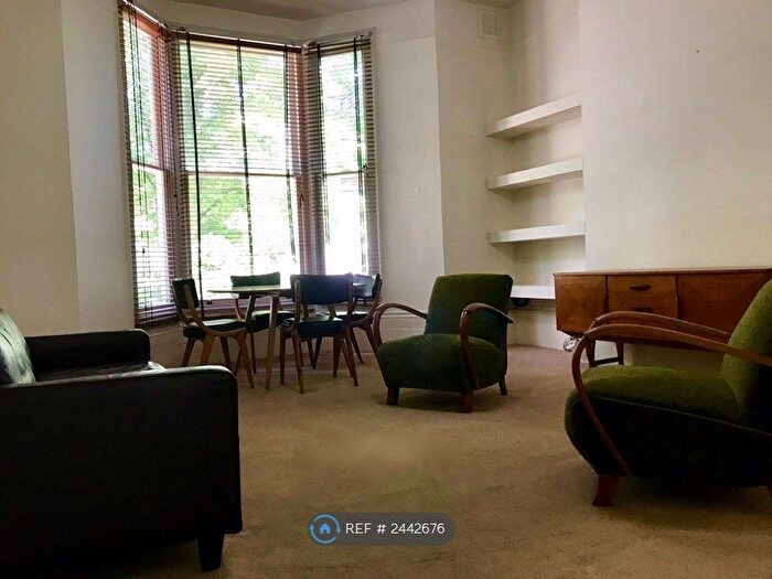 1 Bedroom Flat To Rent In Amhurst Road, London, E8