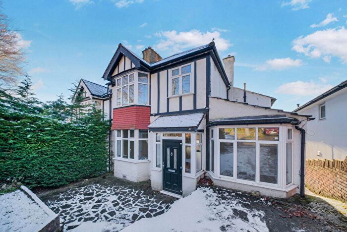 4 Bedroom Semi-Detached House To Rent In The Drive, Coulsdon, CR5