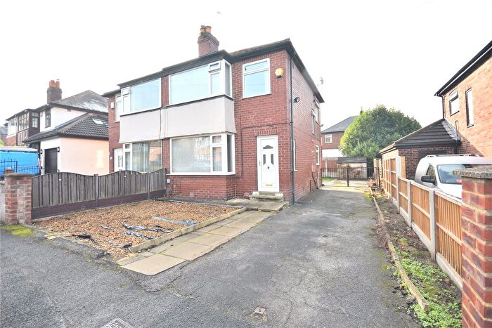 3 Bedroom Semi Detached House For Sale In William Rise, Leeds, West Yorkshire, LS15