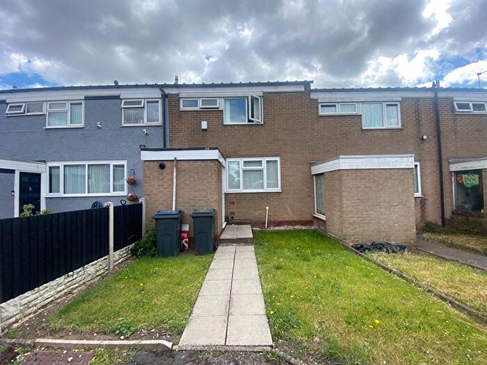 2 Bedroom House To Rent In Tile Cross Road, Birmingham., B33