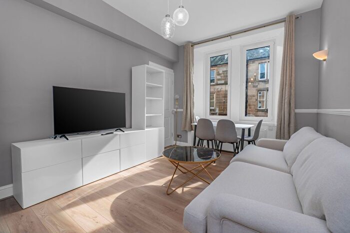 1 Bedroom Flat To Rent In Bryson Road, Polwarth, Edinburgh, EH11