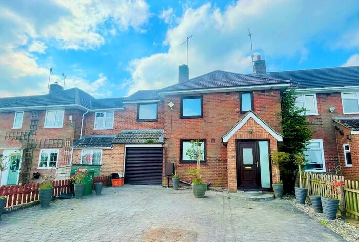 4 Bedroom Terraced House To Rent In Cambrai Road, SN4