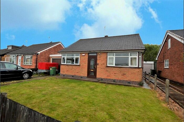 2 Bedroom Detached Bungalow For Sale In Brixham Drive, Wigston, Leicestershire, LE18