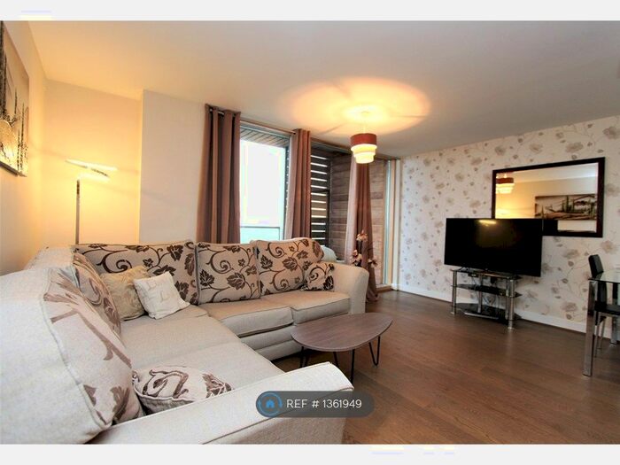 1 Bedroom Flat To Rent In South Row, Milton Keynes, MK9